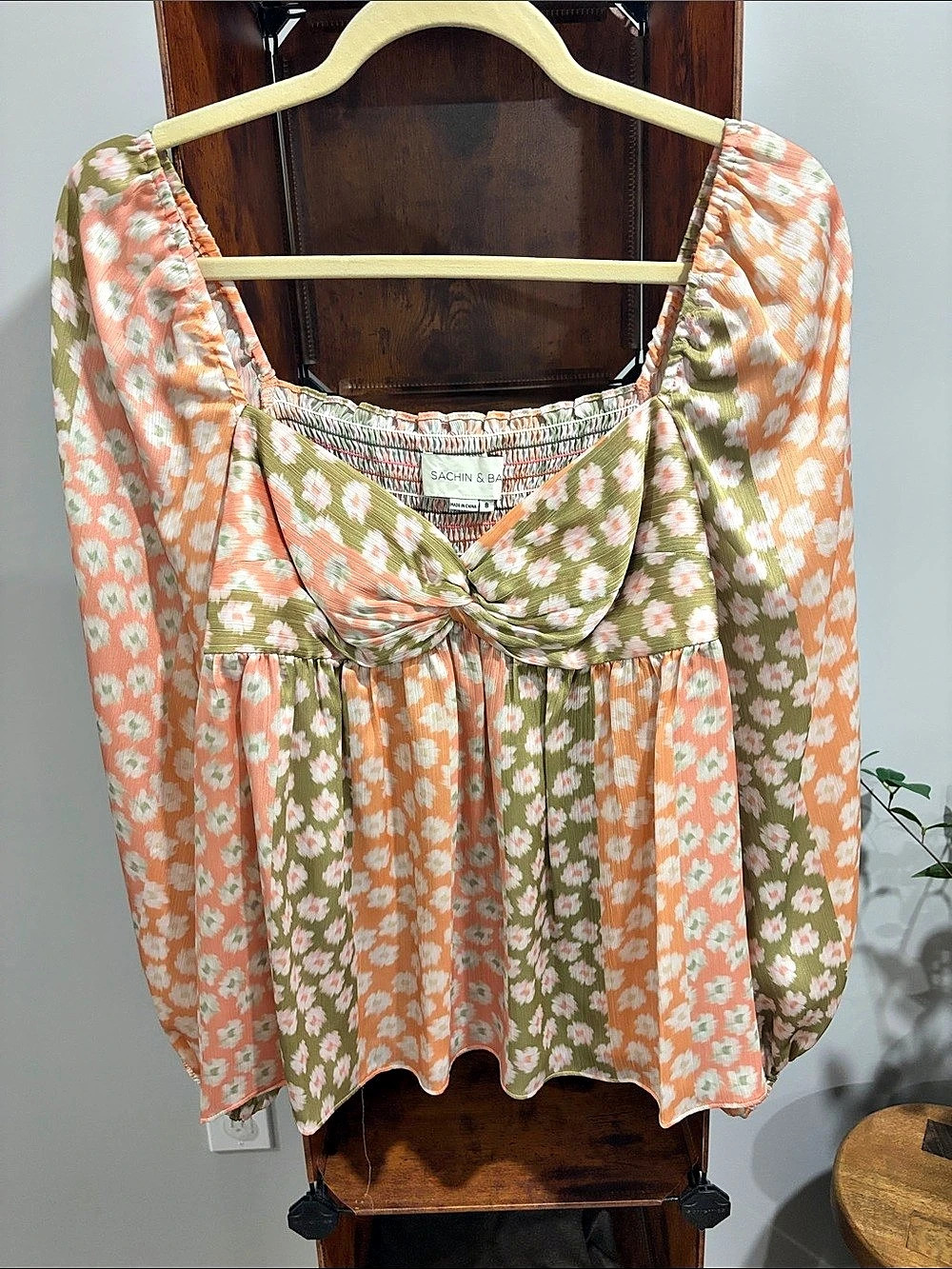 SACHIN & BABI Leslie Top Floral Bow Blouse Orange & Green Size 8